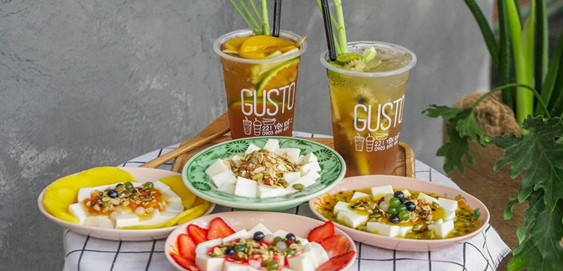 Sữa chua dẻo được bày trí ngon mắt