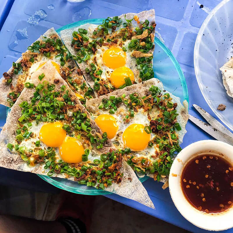 Bánh tráng kẹp dì Hoa - món ăn vặt yêu thích của giới trẻ Đà Nẵng