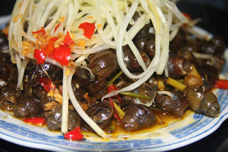 Quán ốc Minh Nghĩa - Quán ăn vặt giá rẻ ở Huế