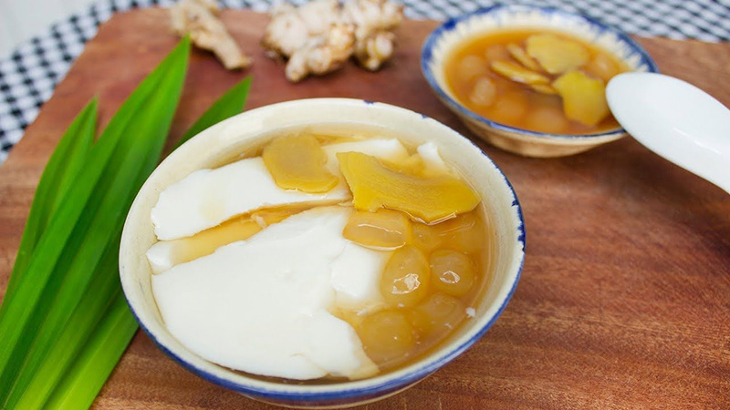 Đậu hũ chùa Thiên Mụ là món ăn vặt được nhiều người dân Huế yêu thích
