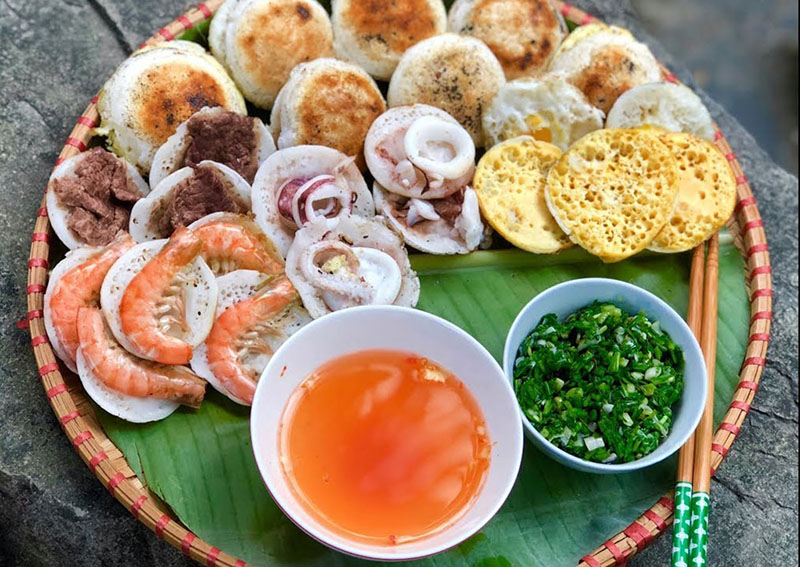 Bánh căn mực Võ Thị Sáu siêu ngon